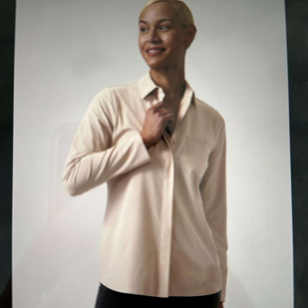 Athleta Urbanite Top